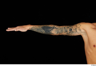 Claudio arm nude tattoo 0002.jpg